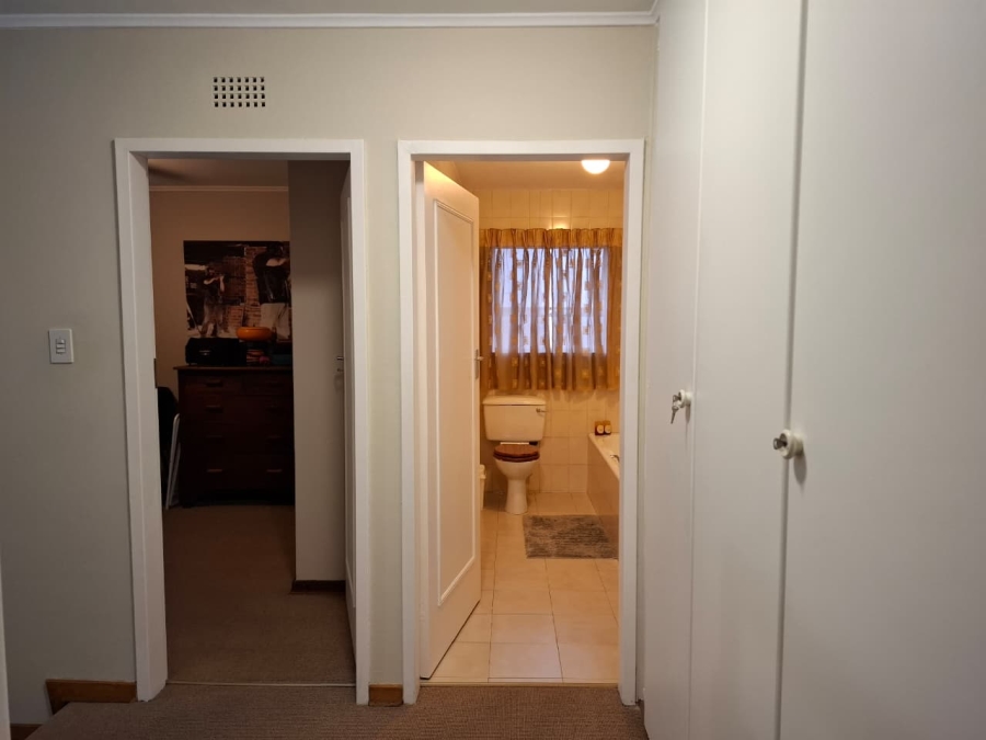 3 Bedroom Property for Sale in Waverley Free State